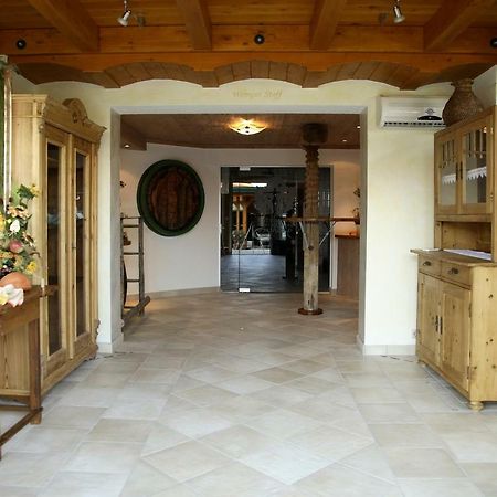 绍萨尔地区基策克Weingut Stoff住宿加早餐旅馆 外观 照片